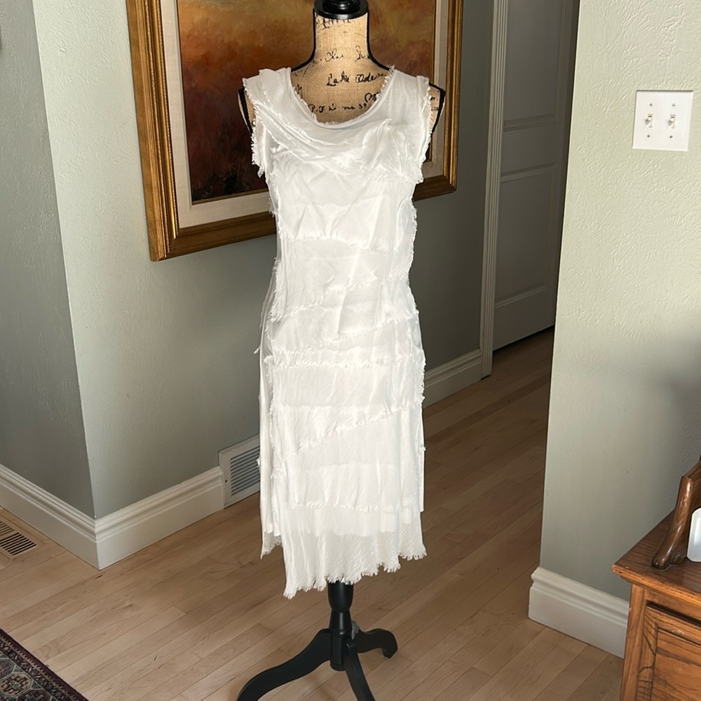 Tempo Paris White Midi Dress Small